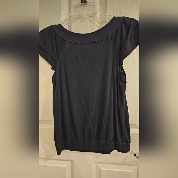 Women's sleeveless Top - Picture 3 of 3